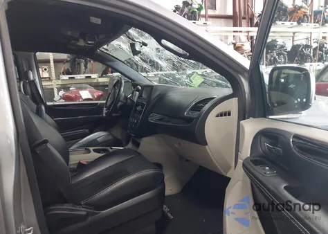 2017 Dodge Grand Caravan Sxt from USA, damaged, VIN 2C4RDGCG6HR858166